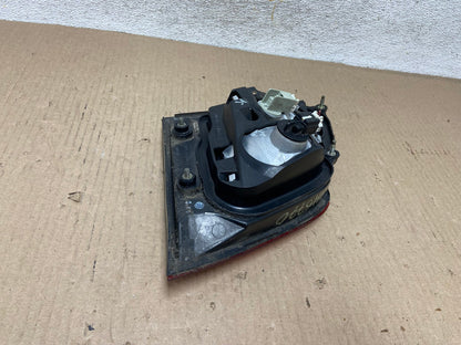 2002-2004 Infiniti i35 Inner Light Left Driver Side Tail Light AH5770 LK4