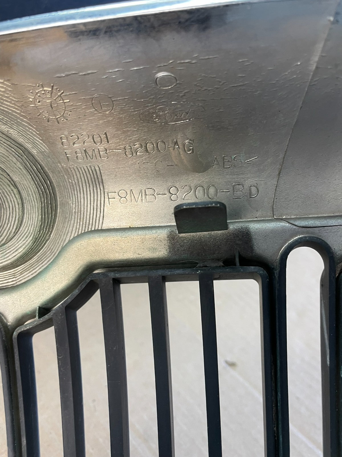 1998 to 2002 Mercury Grand Marquis Front Upper Grill Grille OEM  AC1993 DG6