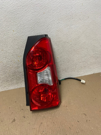 2005 to 2015 Nissan Xterra Right Passenger Rh Side Tail light AH6868 LK0