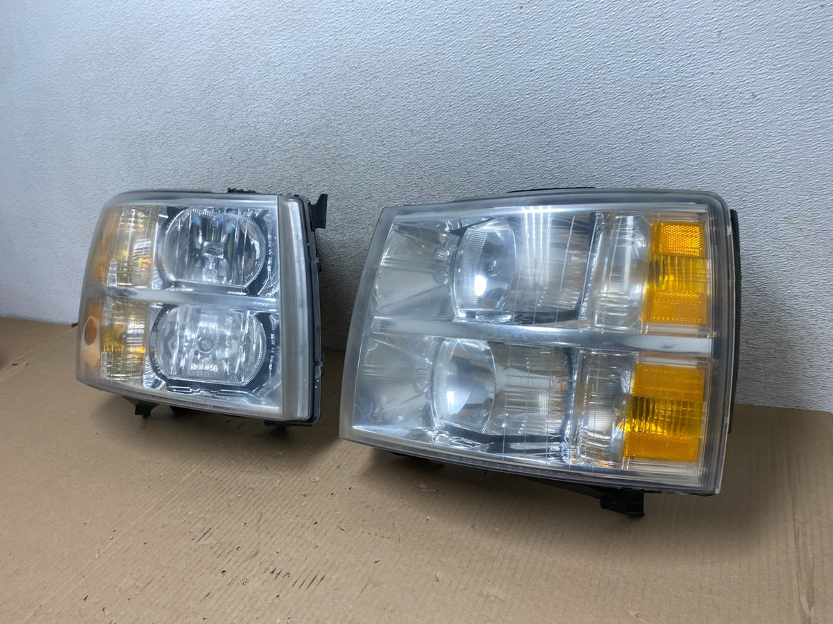 2007 to 2014 Chevrolet Silverado Left+Right Side Headlights AJ2476 DW1