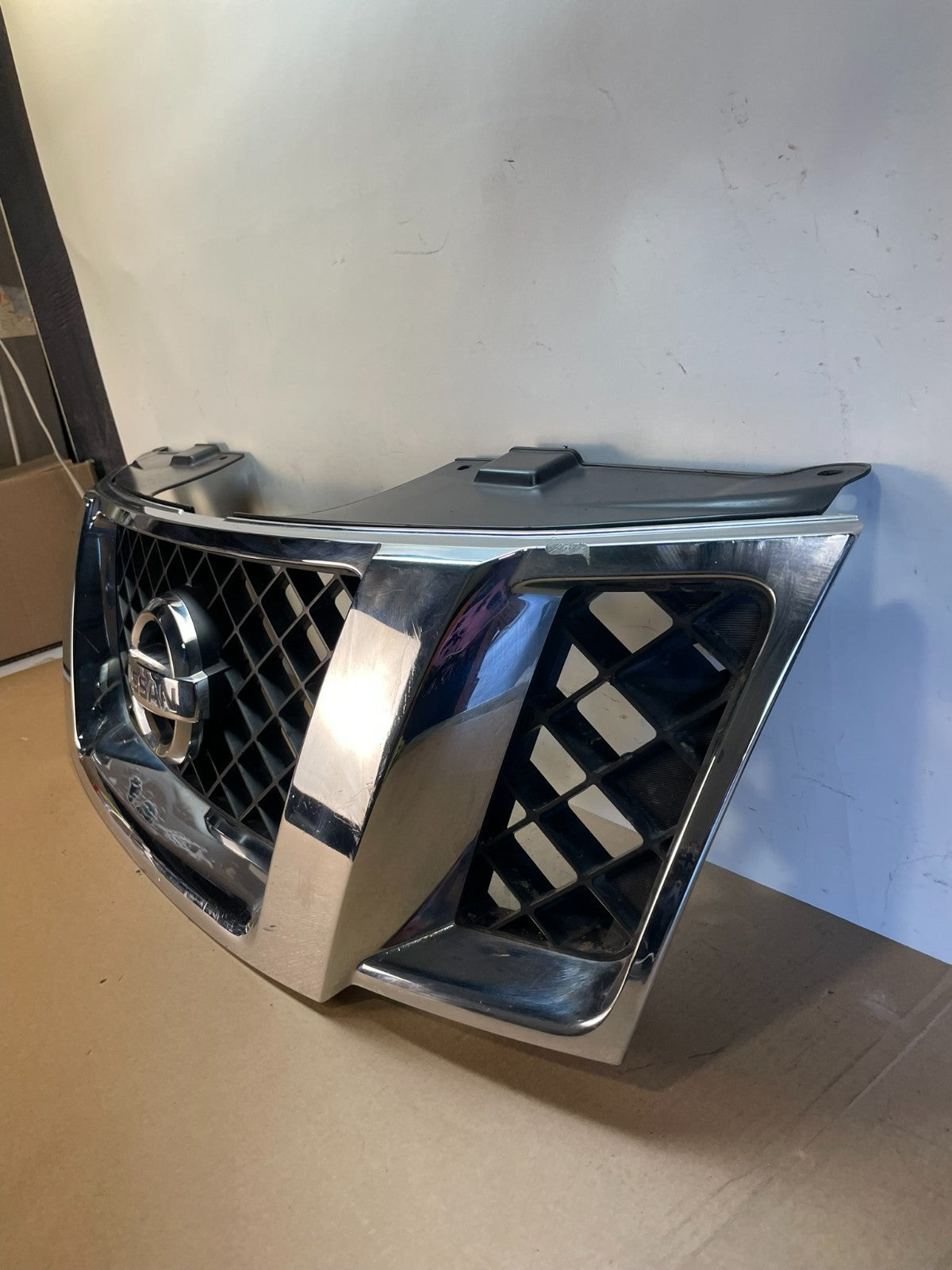 2008 to 2012 Nissan Pathfinder Front Upper Chrome Grill Grille ai3948 DG1