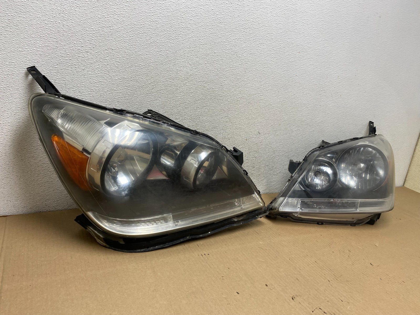 2005 2006 2007 Honda Odyssey Left+Right Set Halogen Headlights AG7905 DW1