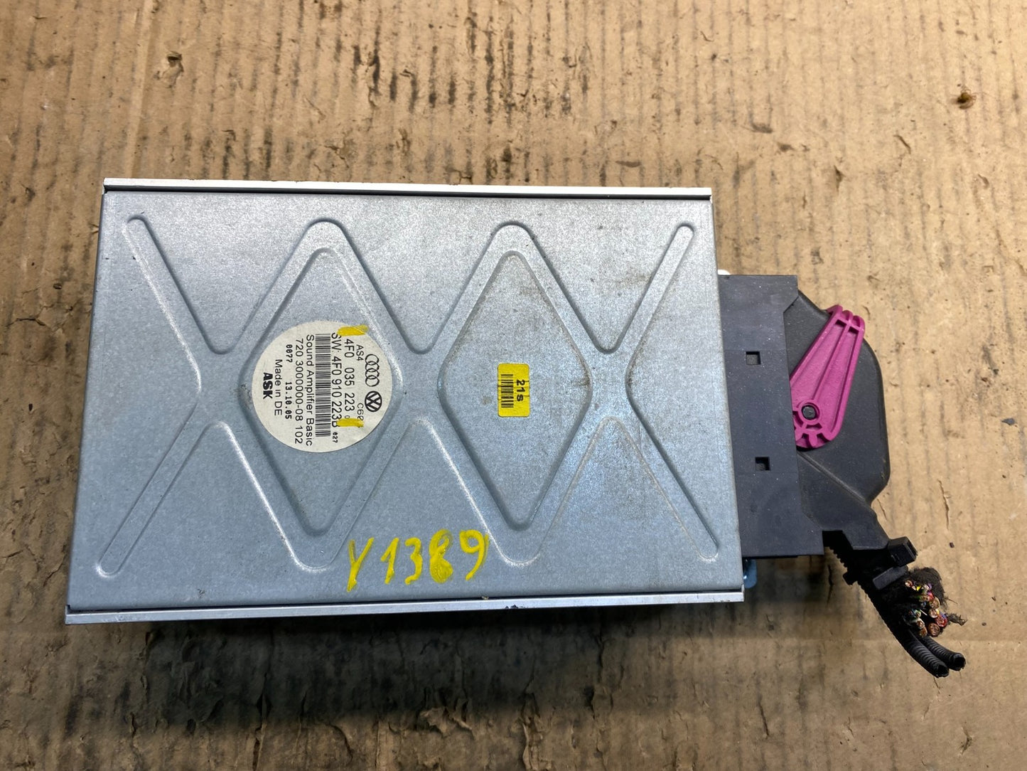 2004-2011 Audi A6 C6 4F Audio System Sound Amplifier OEM 4F0035223 y1389 DG1