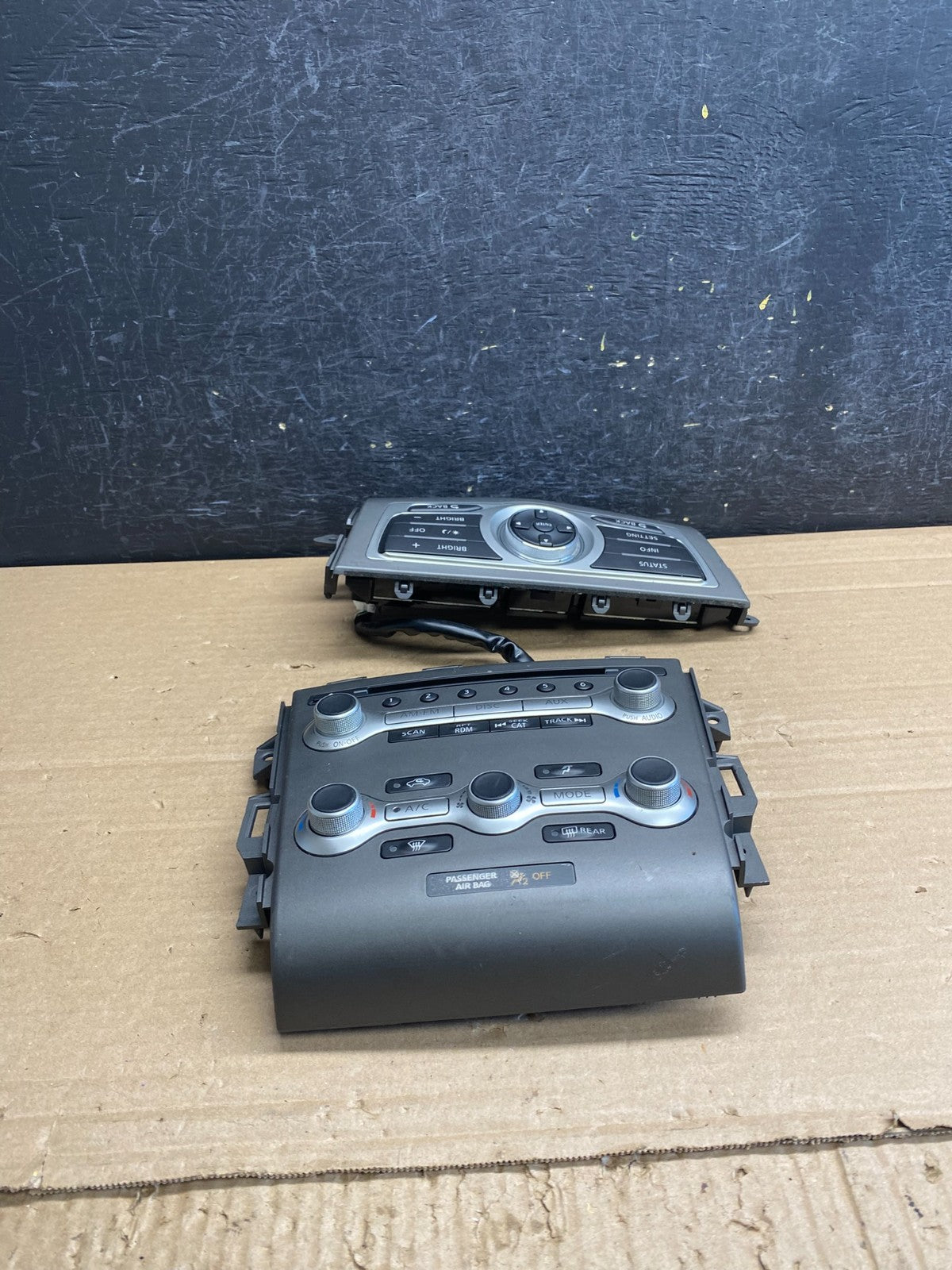 2010 - 2014 Nissan Murano Temperature Climate + Radio Control Panel AG0133 DG0