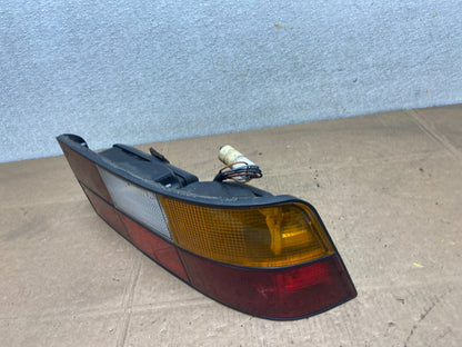 1985 to 1991 Porsche 944 968 Right Passenger RH Tail Light Oem Y5832 DG1