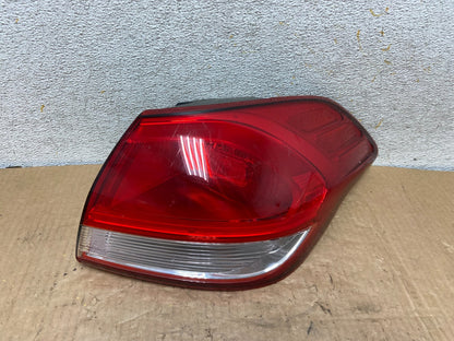 2014-2018 Kia Forte Right Passenger RH Side Tail Light AI8015 DW0