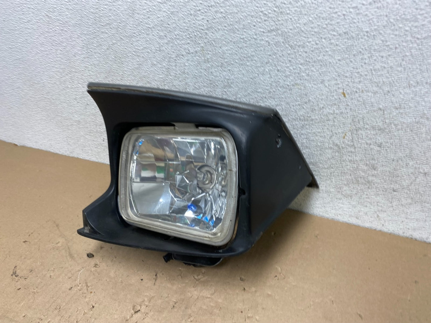 1989 to 1992 Ford Probe Left Driver LH Side Halogen Headlight AG4372 DG1