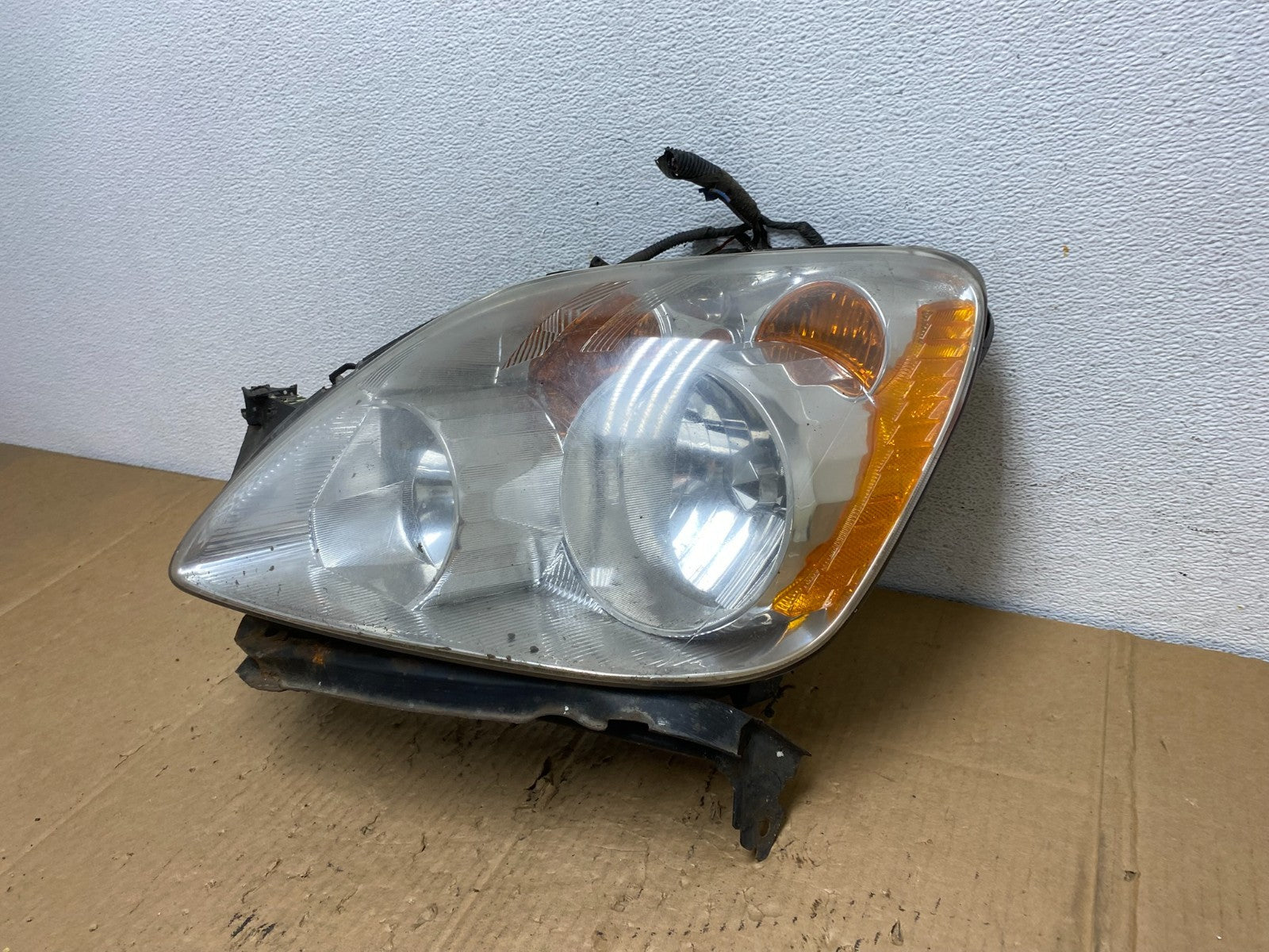 2005 -2006 Honda Crv Cr-v Left Driver LH Halogen Headlight DEPO AD2460 DW1