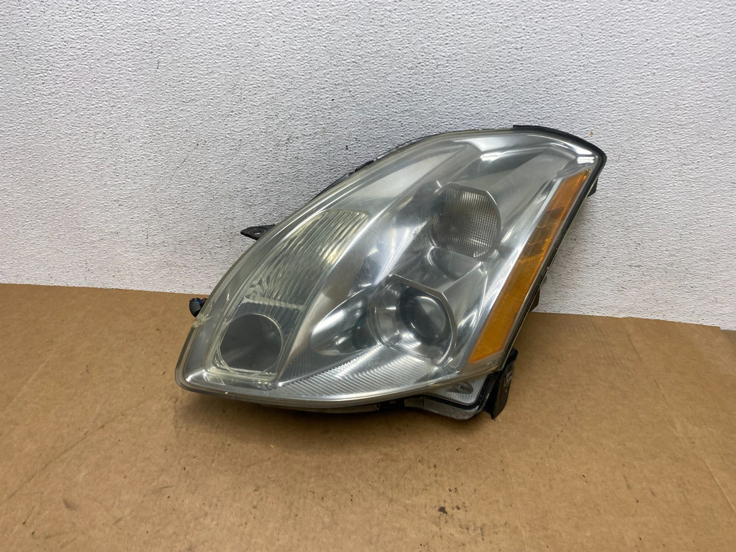 2004 to 2006 Nissan Maxima Left Driver Side Headlight Hid Xenon AE3158 DW0