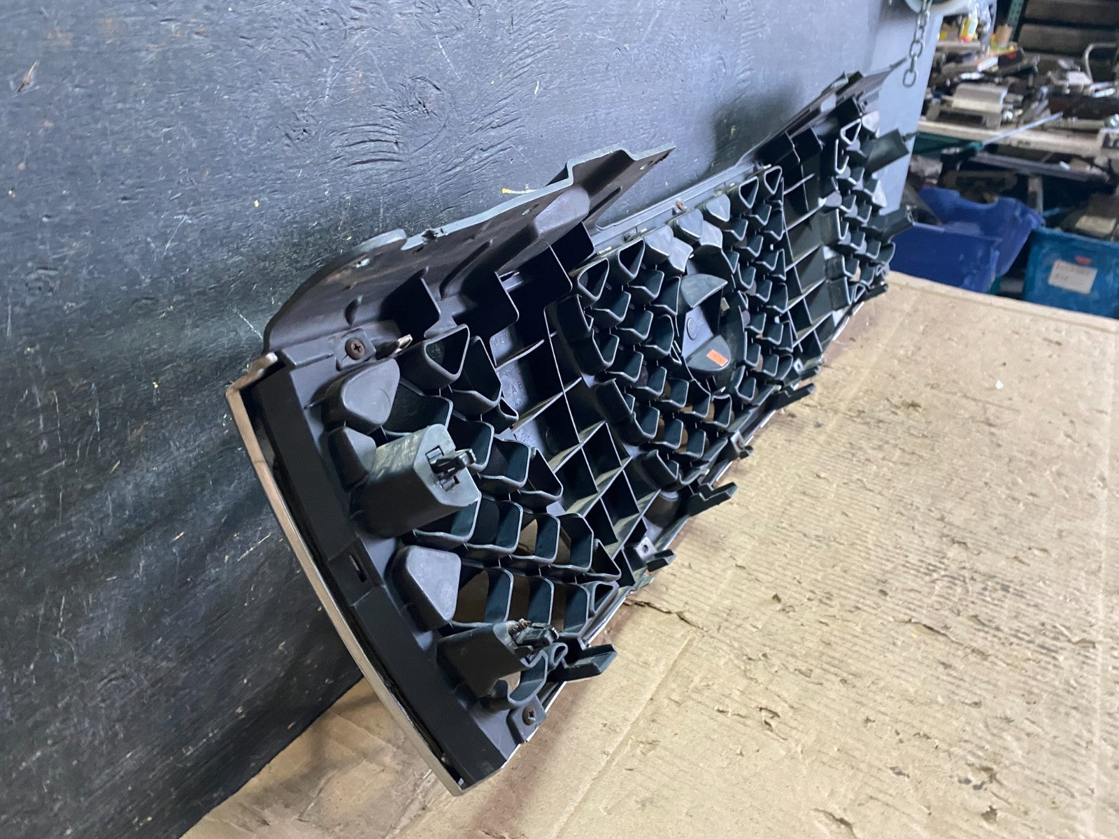 2005 2006 2007 Nissan Pathfinder Chrome Front Upper Grill Grille U0352 DG5