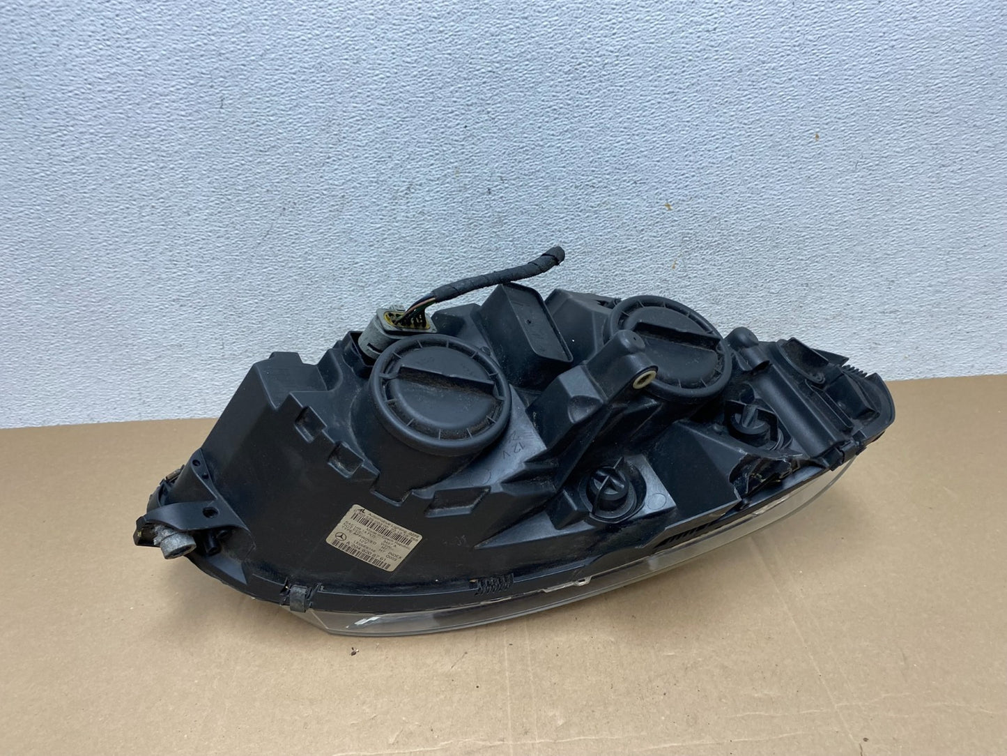 2008-2011 Mercedes C-Class C350 C300 Left Driver Halogen Headlight AE4852 DW8