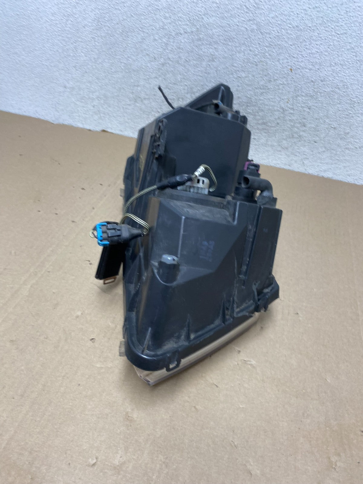 2009 to 2017 Dodge Journey Headlight Left Driver Lh Side Halogen AG6850 DW6