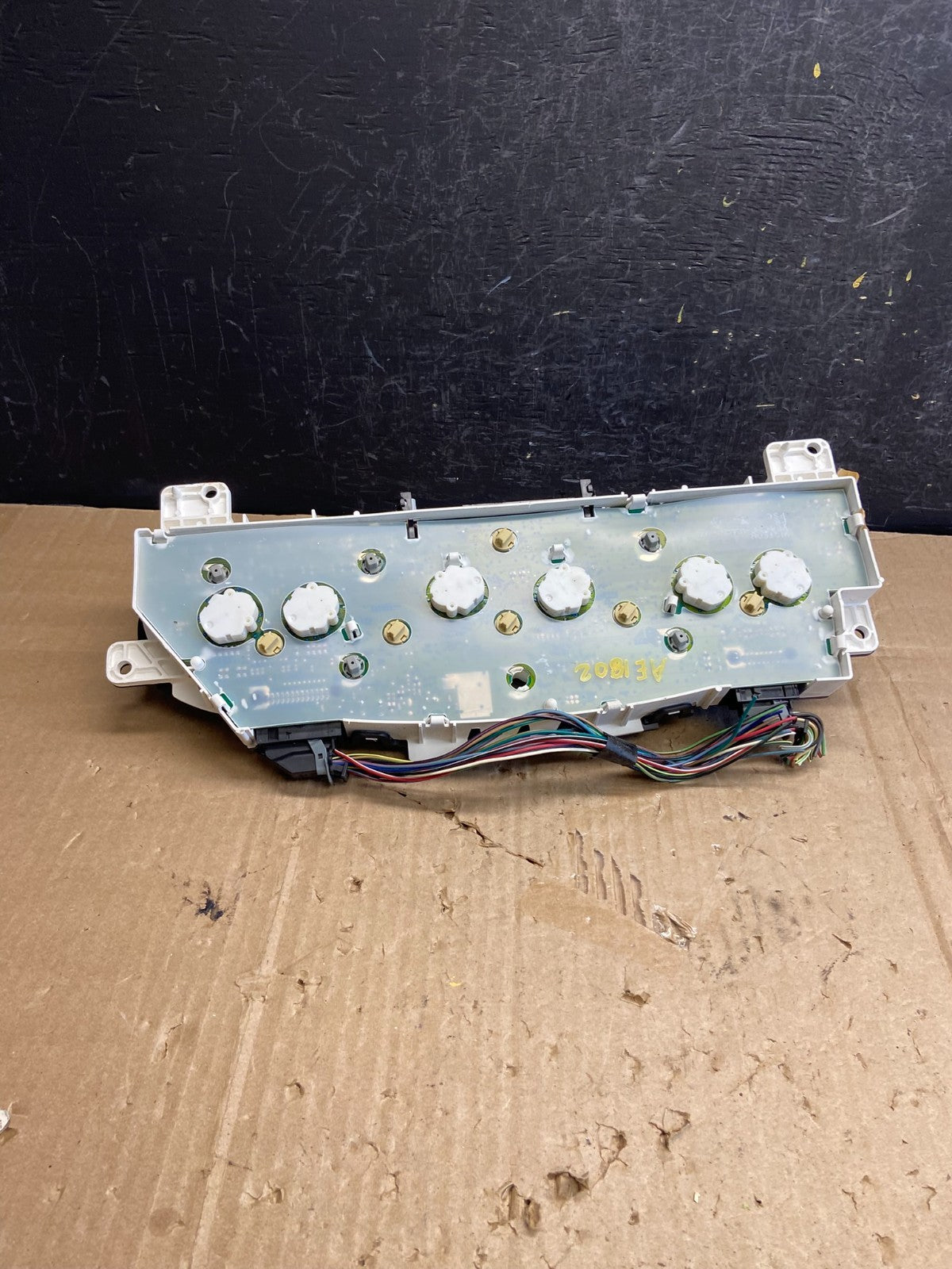2004 to 2008 Ford E150 E250 E350 Gauge Speedometer Cluster AE18025
