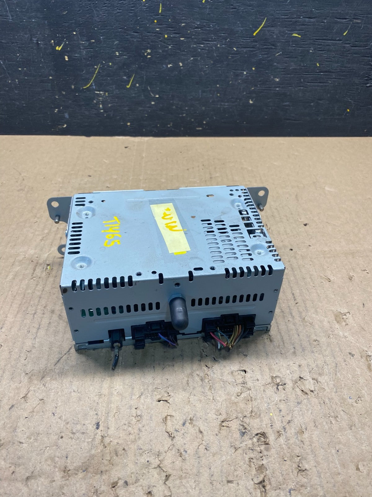 2016 to 2017 Ford Explorer Audio Equipment Radio Receiver AM FM CD T1465 DG3