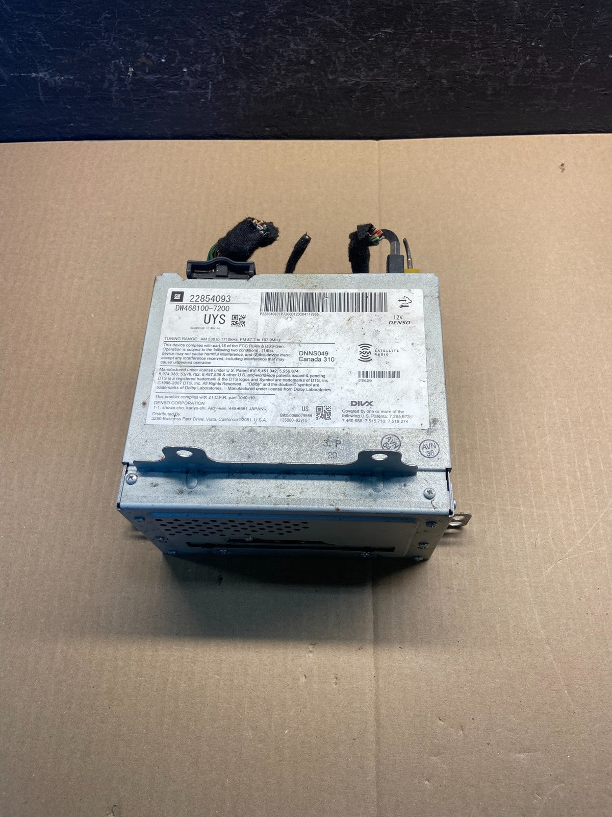 2010 to 2012 Cadillac SRX AM/FM/CD/MP3 Radio Head Unit Receiver AC8980 DG3