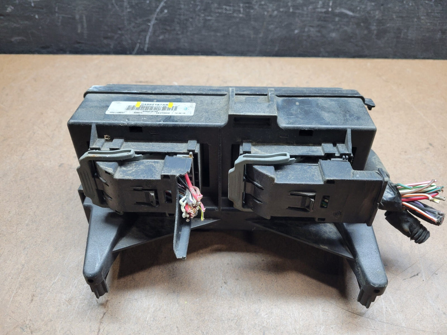 2005 Jeep Grand Cherokee Fuse Box Relay Panel 04692167ab z8663 DG0