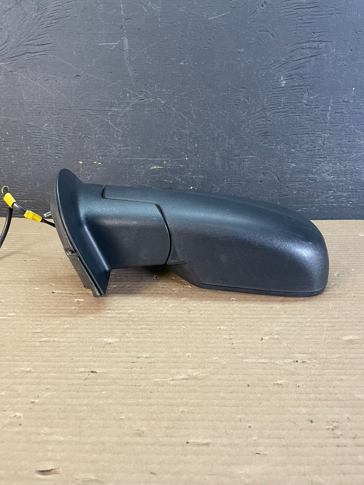 2007 to 2013 Chevrolet Tahoe Silverado Suburban Left Driver Mirror AF3345 DW3