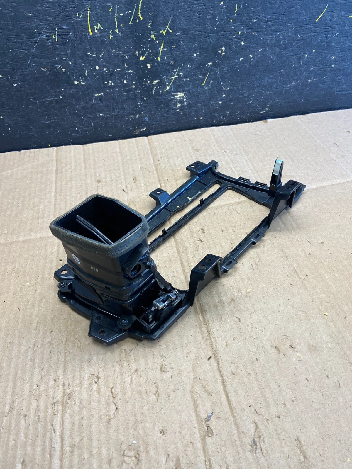 2011 2012 2013 Kia Optima Front  Dash Radio Bezel Trim Air Vent OEM aa8054 DG3