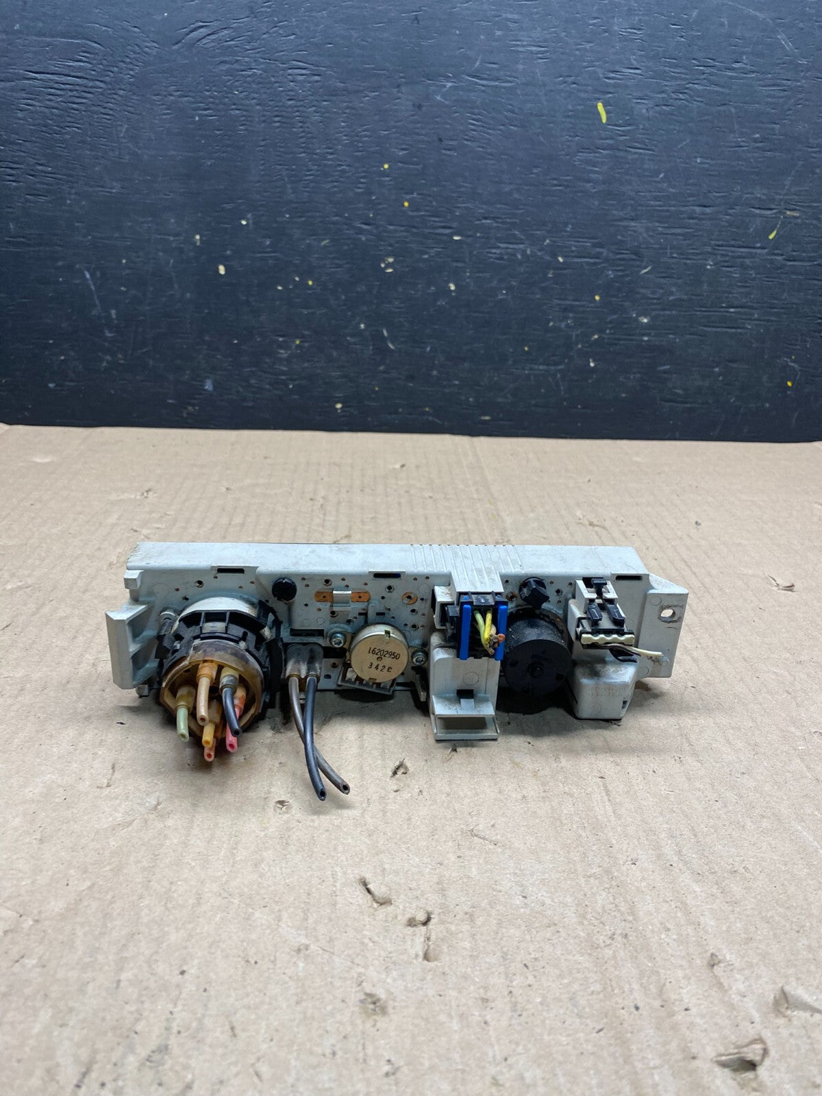 2001 - 2007 GMC Chevrolet Express 1500 Climate Control A/C N0577 DG4