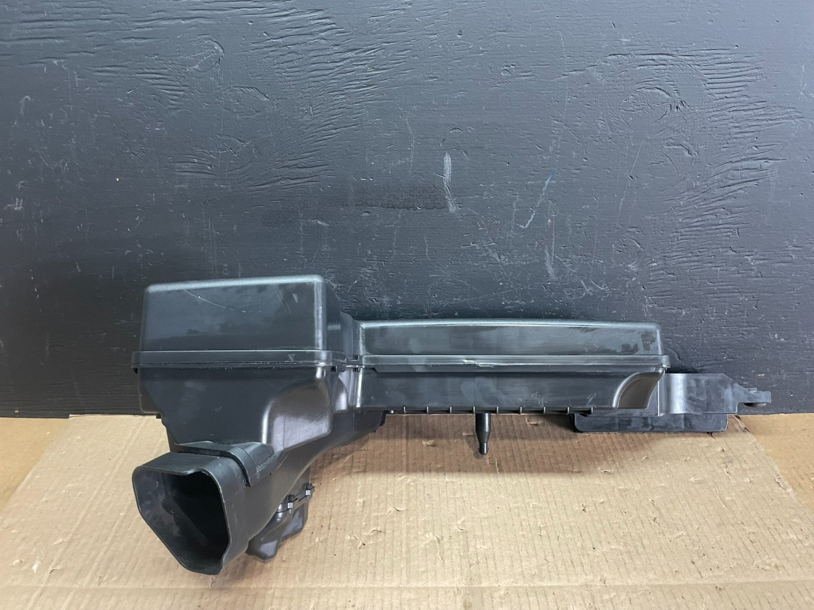 2013 to 2016 Nissan Pathfinder Upper Air Intake Duct OEM ab7815 DG3
