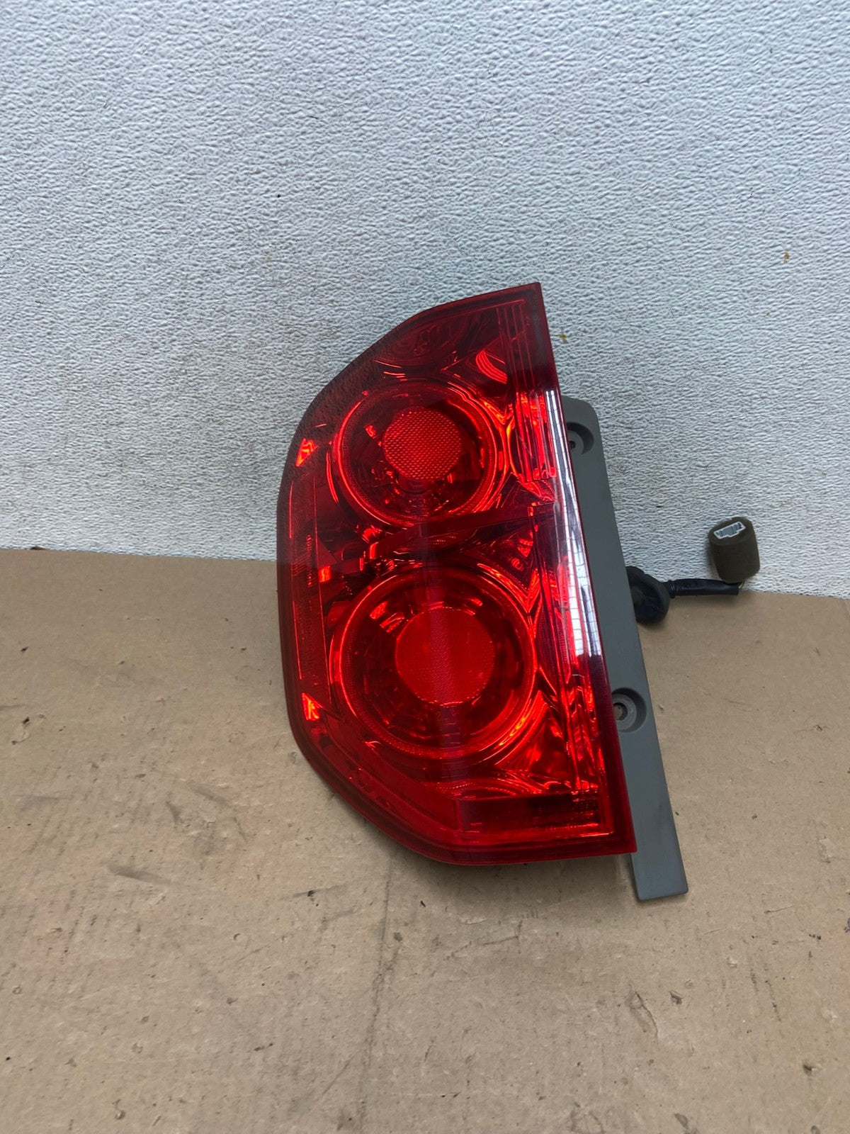 2003 2004 2005 Honda Pilot Left Driver LH Side Tail Light AG4749 LK0