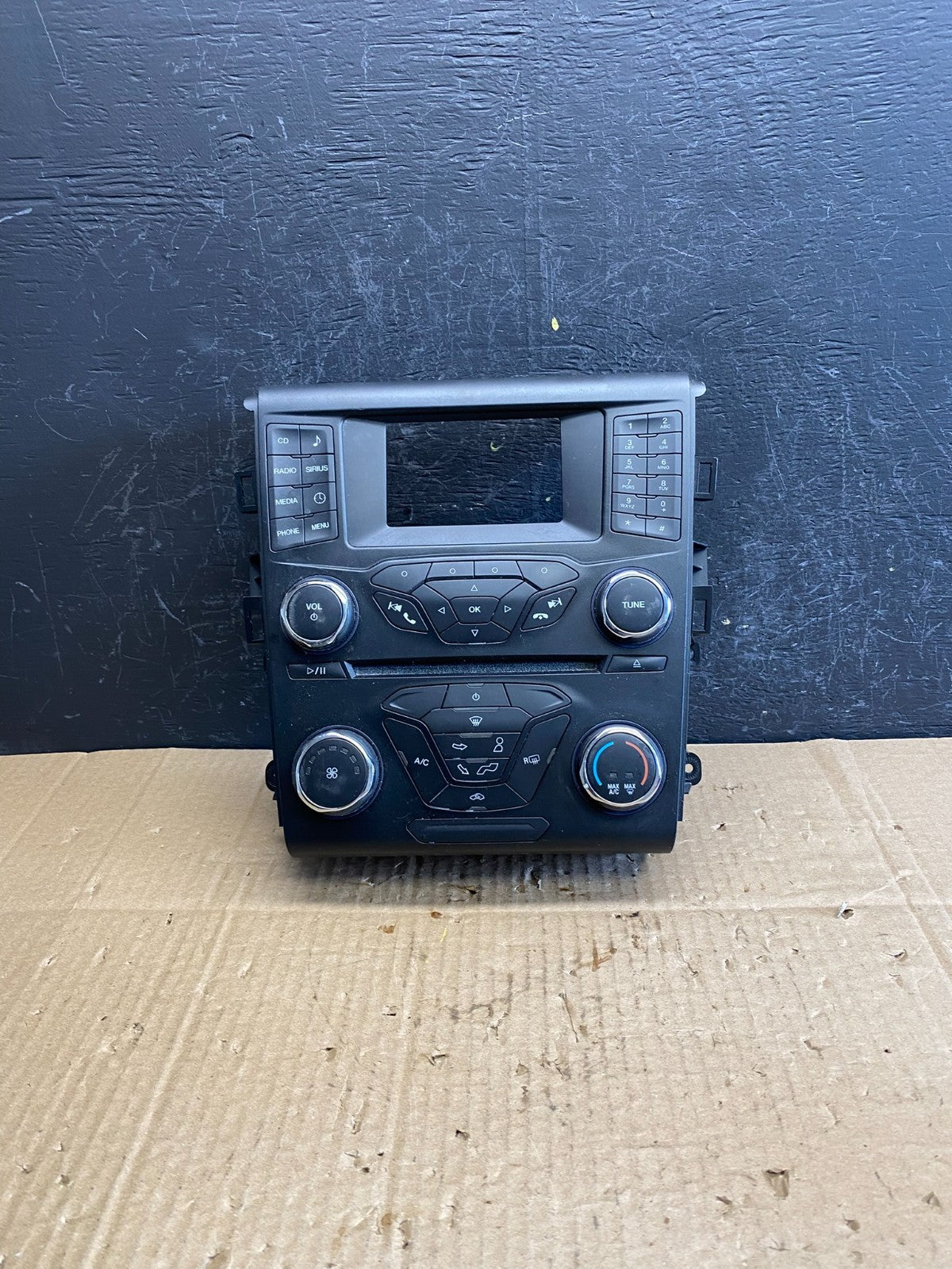 2014-2015 Ford Fusion Center Radio CD Player Screen Climate Control AC9587 DG0