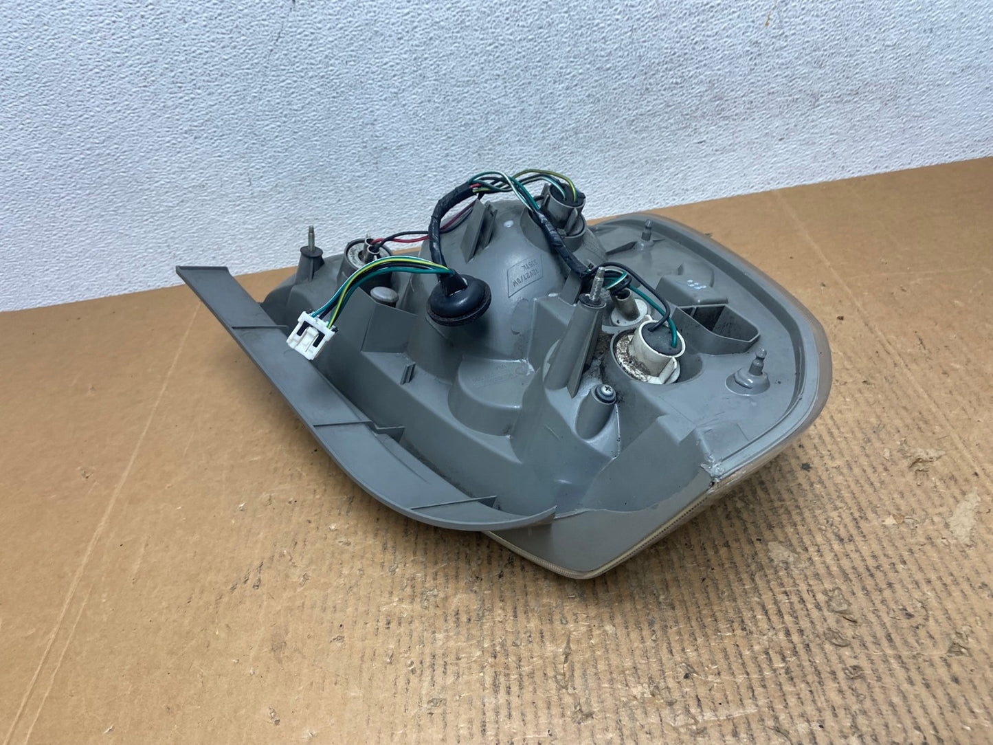 2005 to 2006 Nissan Altima Tail Light Right Passenger RH Side AE2598 LK8