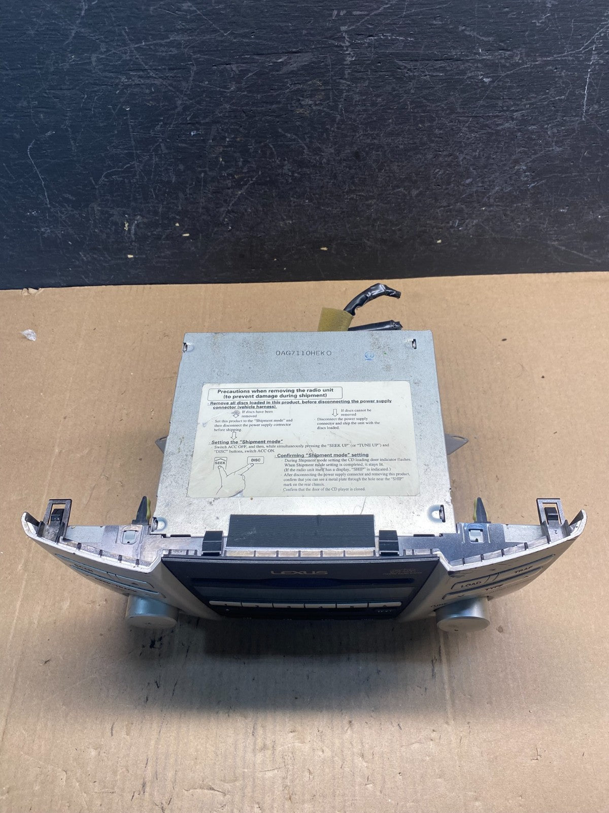 2004 2005 2006 Lexus RX330 Radio Casette AM-FM CD Player AE7727 DW3