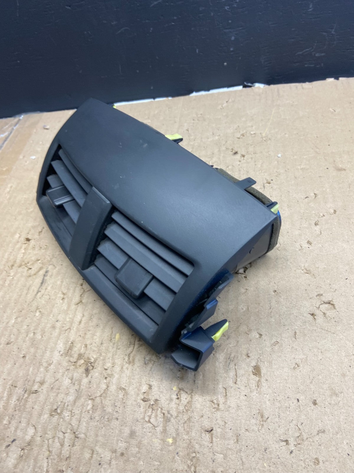 2006-2012 Toyota RAV4 Front Center Dash Air Vent Bezel 55670-42050 OEM ab5729 DG2