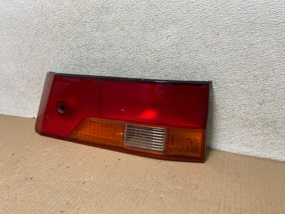 1999 2000 2001 Honda Odyssey Right Passenger RH Tail Light Inner AH5772 LK2