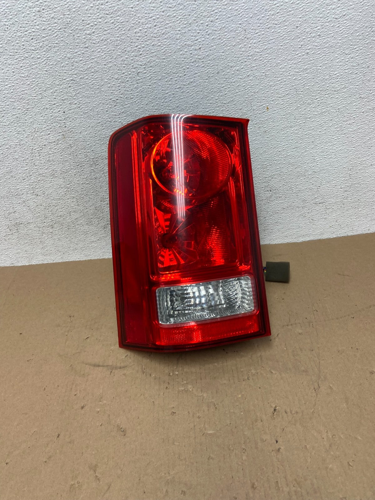 2009 to 2015 Honda Pilot Left Driver Lh Side Tail light AD6515 DW0