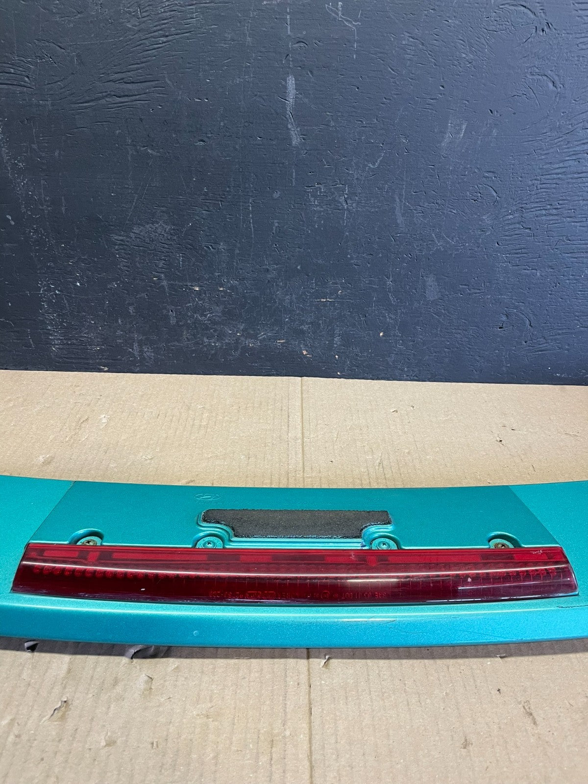 2003 to 2008 Hyundai Tiburon Rear Spoiler Wing W/ 3RD Break Light AB78626