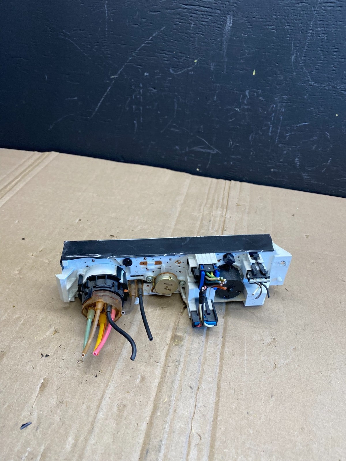 2001 - 2007 GMC Chevrolet Express 1500 Climate Control A/C AB8798 DG3