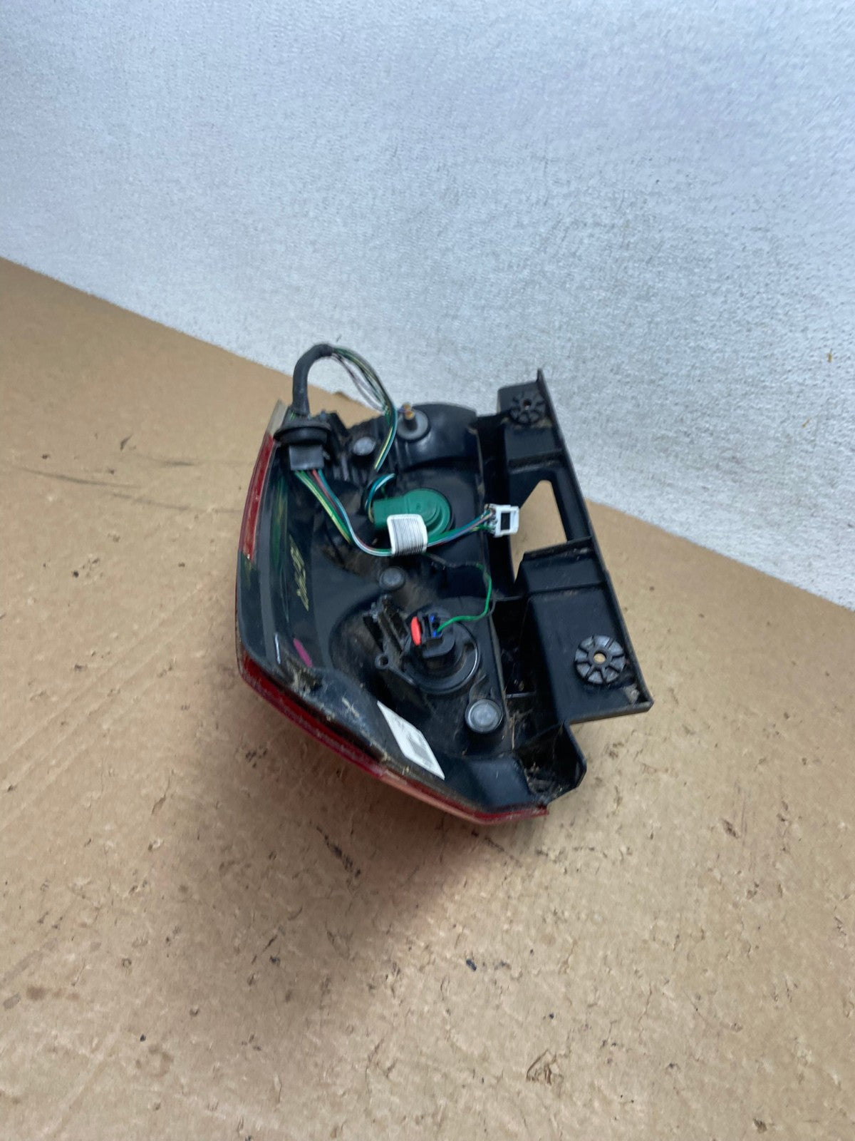 2004 to 2009 Nissan Quest Left Driver Lh Side Tail Light AG1412 LK8