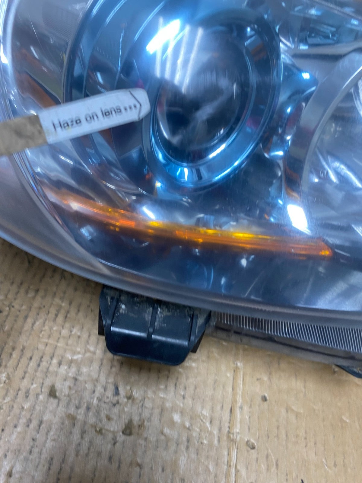 2010 - 2013 Mazda 3 Halogen Right Passenger Rh Side Headlight AE0552 DW4
