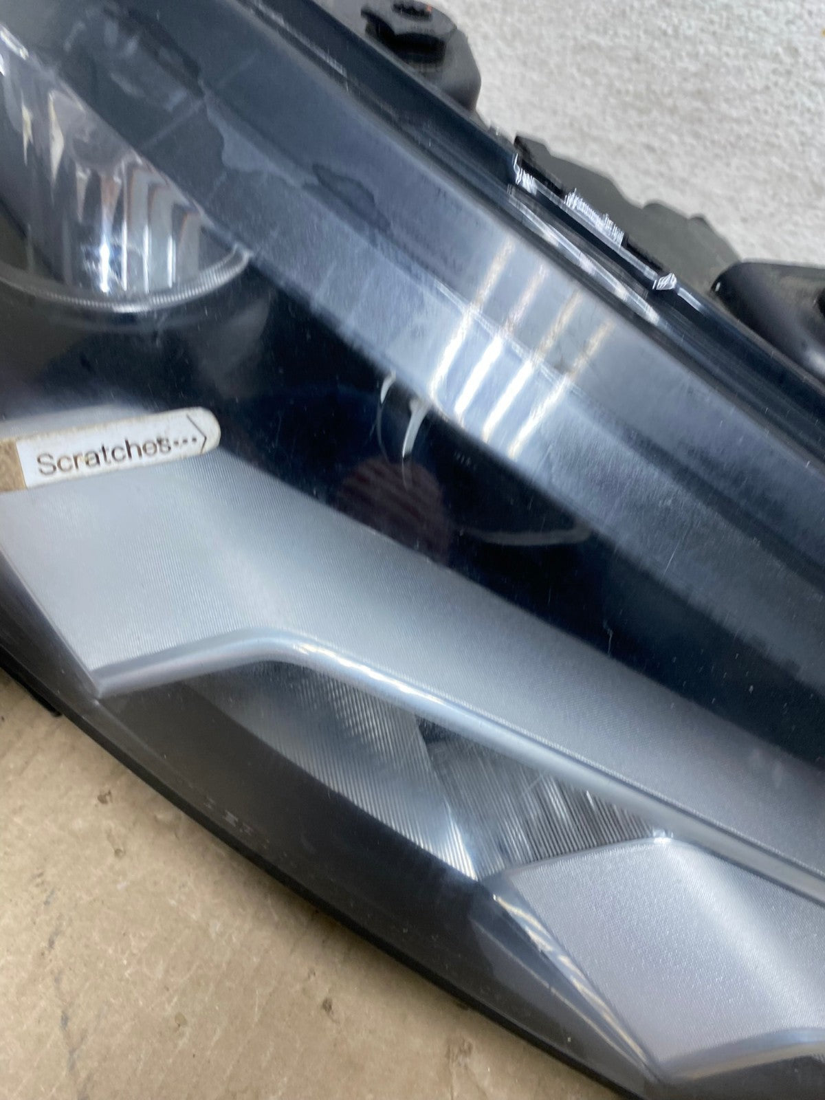 2012-2015 Volkswagen Passat Right Passenger RH Halogen Headlight DEPO AE9531 LK3