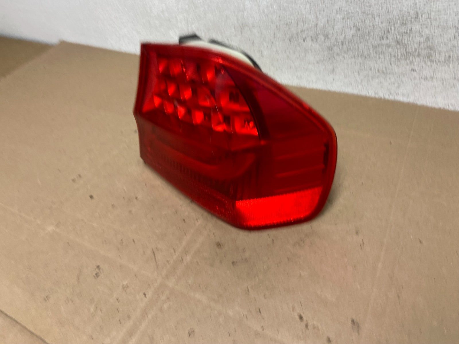 2009 2010 BMW 328i 3 Series Right Passenger RH Side Tail Light AE5957 DW1