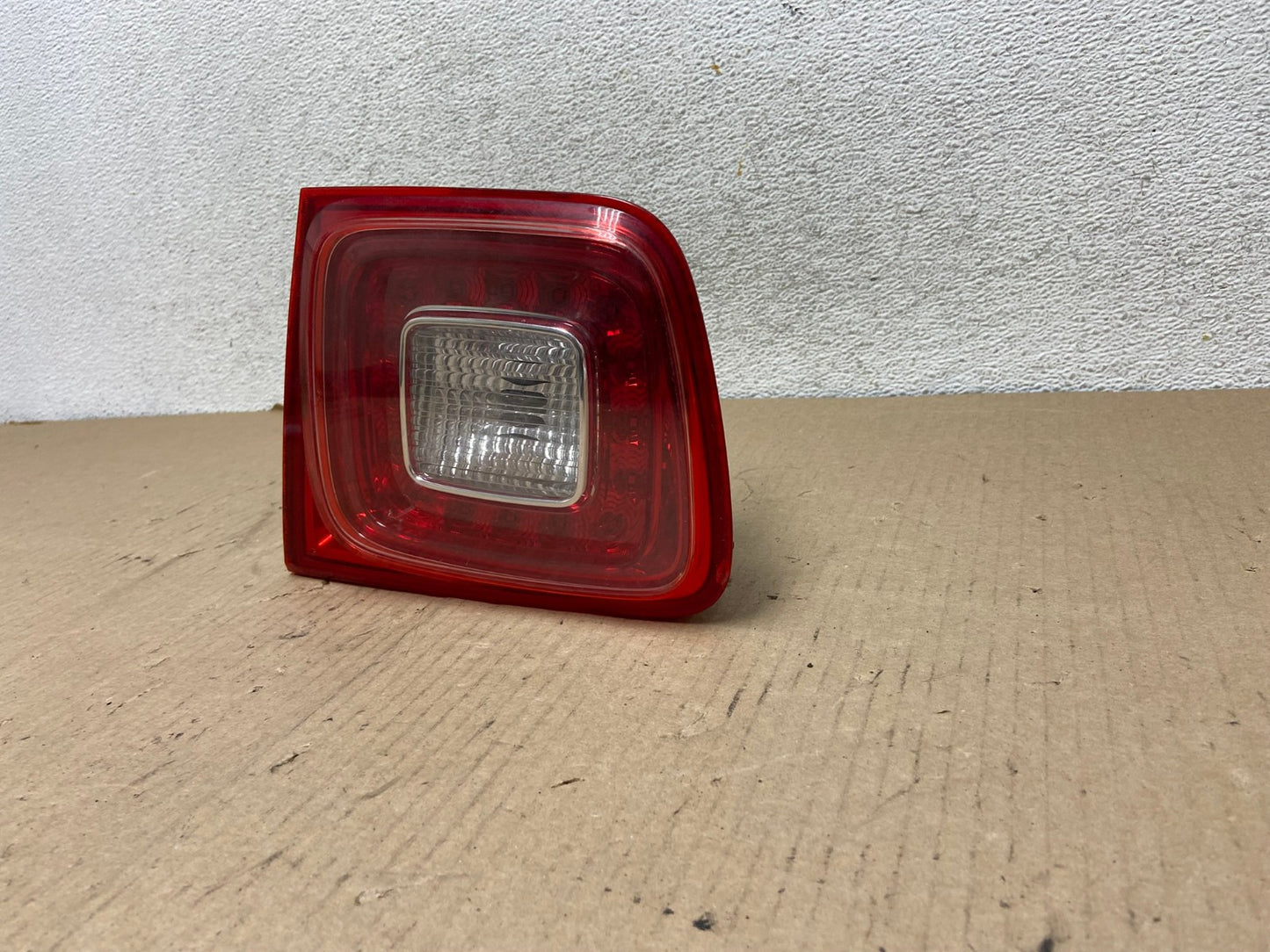 2013-2016 Chevrolet Malibu Right Passenger Rh Inner LED Tail Light AG7950 LK2