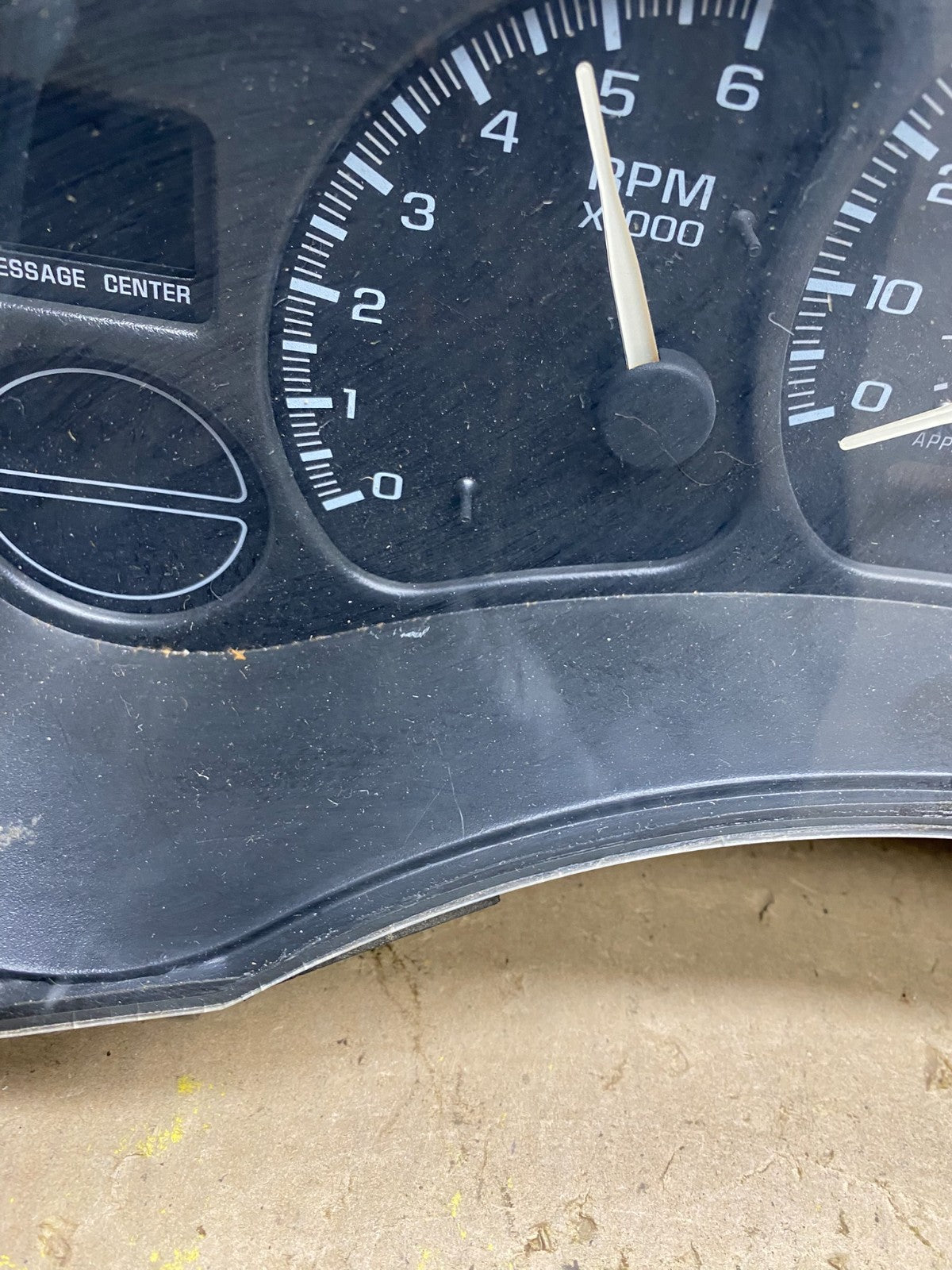 2002 GMC Yukon Speedometer Cluster Gauge Oem U5480 DG3