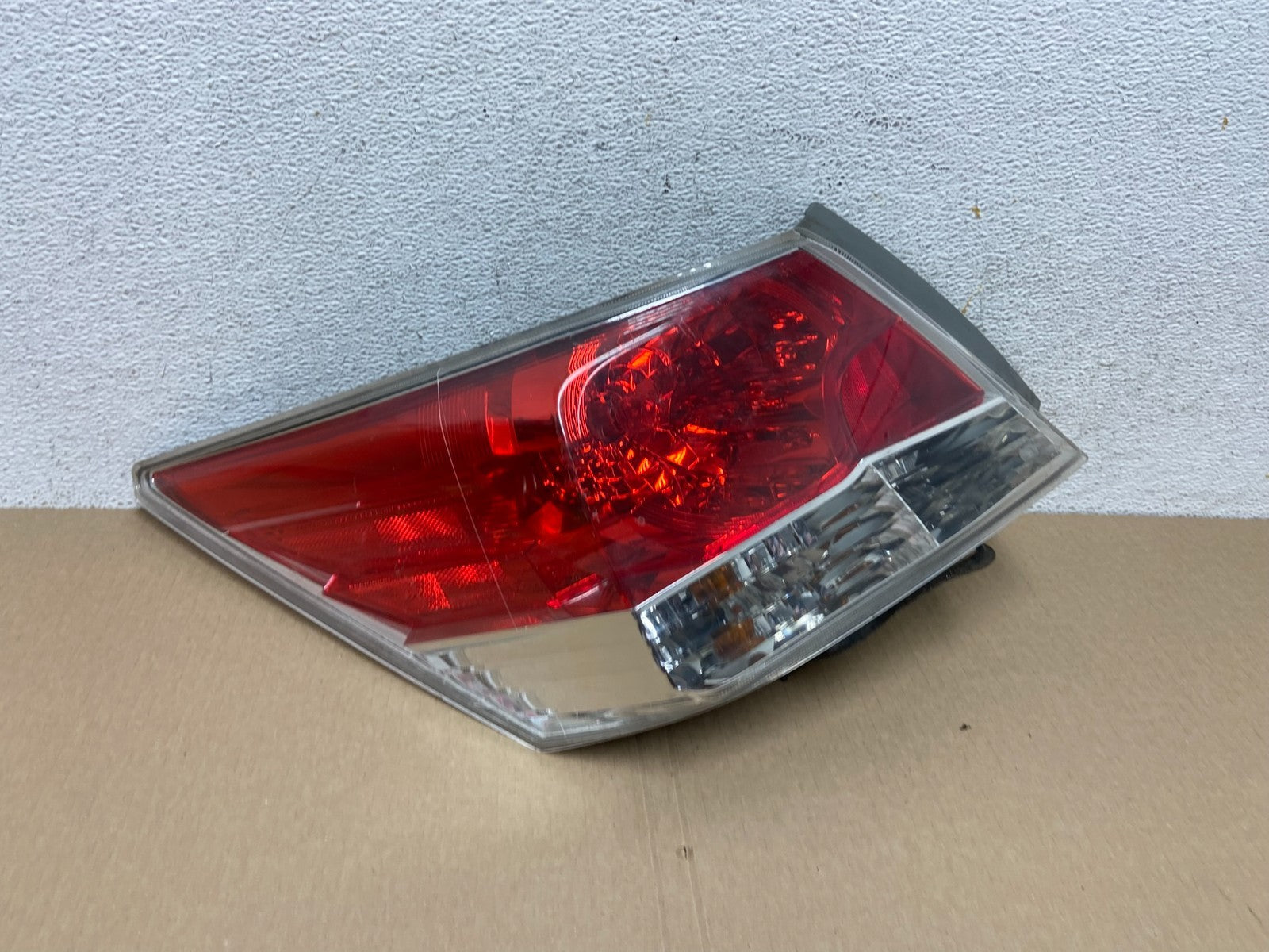 2008 to 2012 Honda Accord Sedan Tail light Left Driver LH Side AE9400 LK0