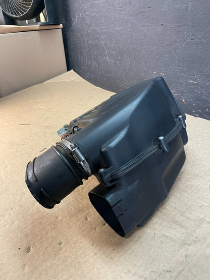 2009-2012 Bmw 7-Ser F01 750i Left Driver Air Filter Cleaner Intake Box AF5381 DG1