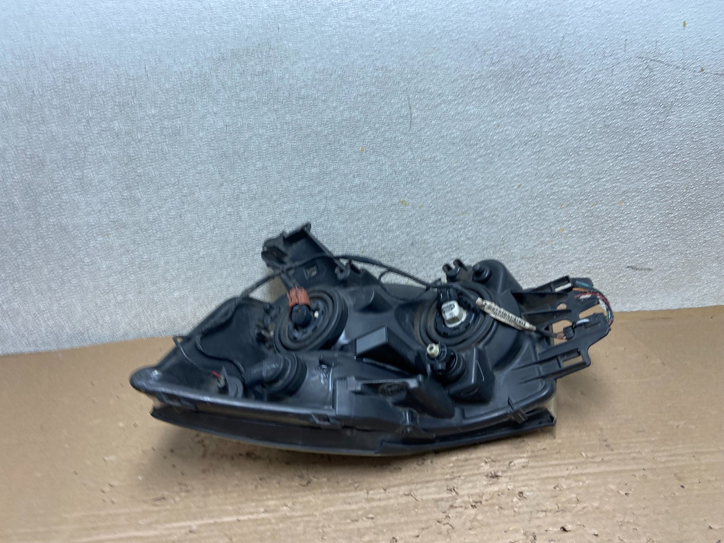 2004 to 2007 Nissan Armada Right Passenger RH Side Headlight Oem AB1666 DW6