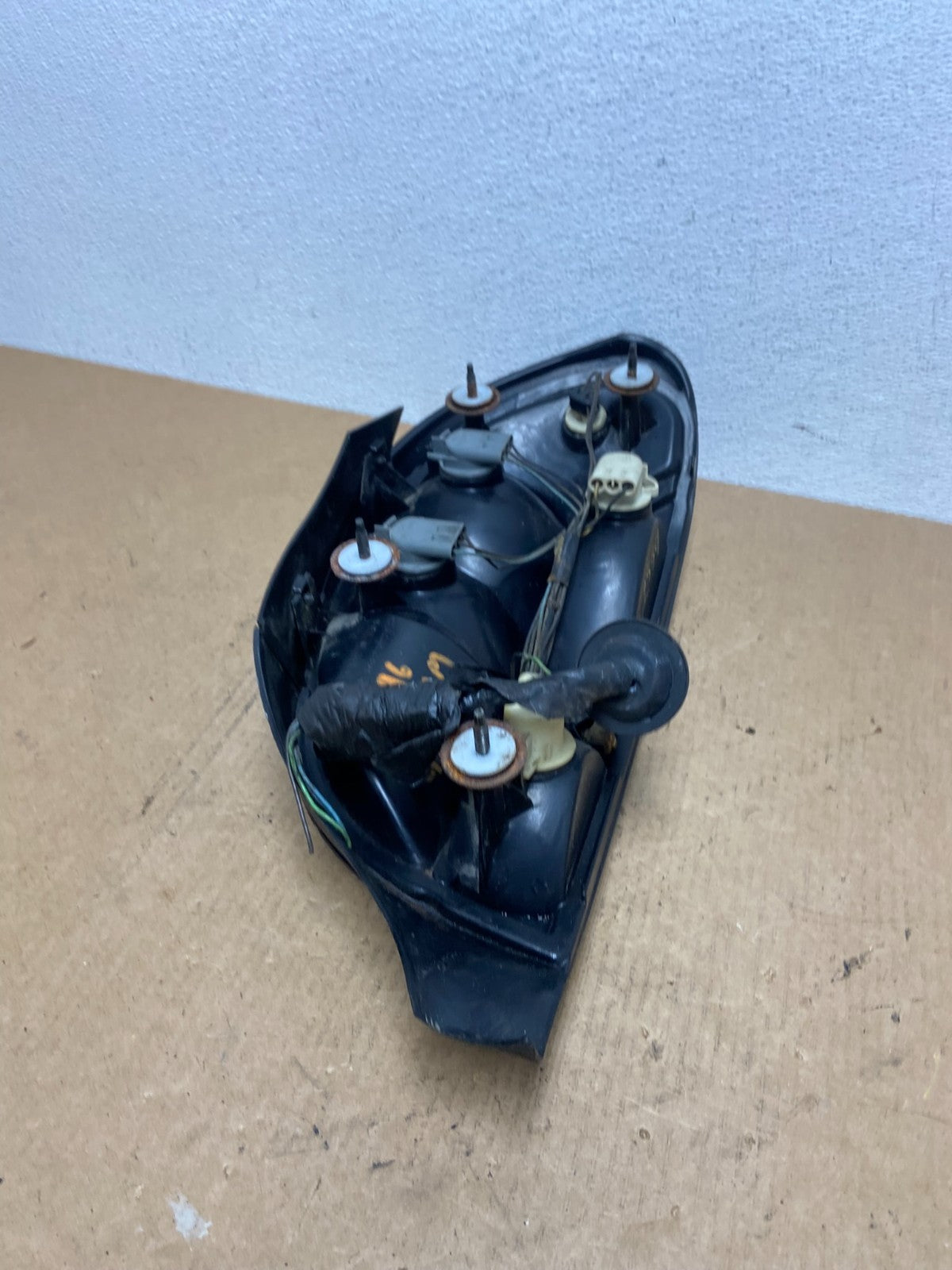 1996 to 1998 Pontiac Grand Am Left Driver LH Side Tail Light OEM AC2889 DW5