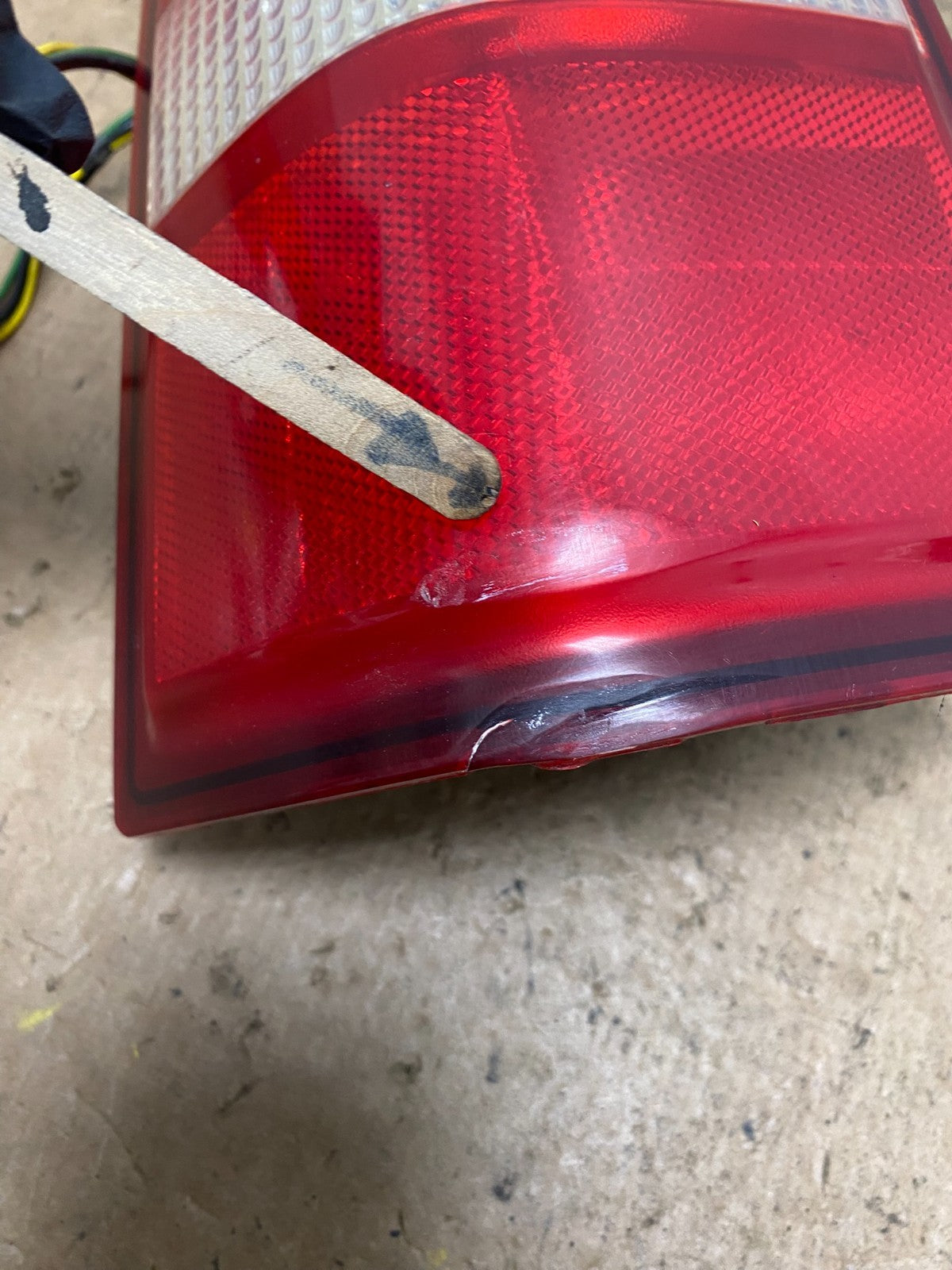 2003 to 2017 Chevrolet Express 1500 Left Driver Side Tail Light Oem T0558 DW3
