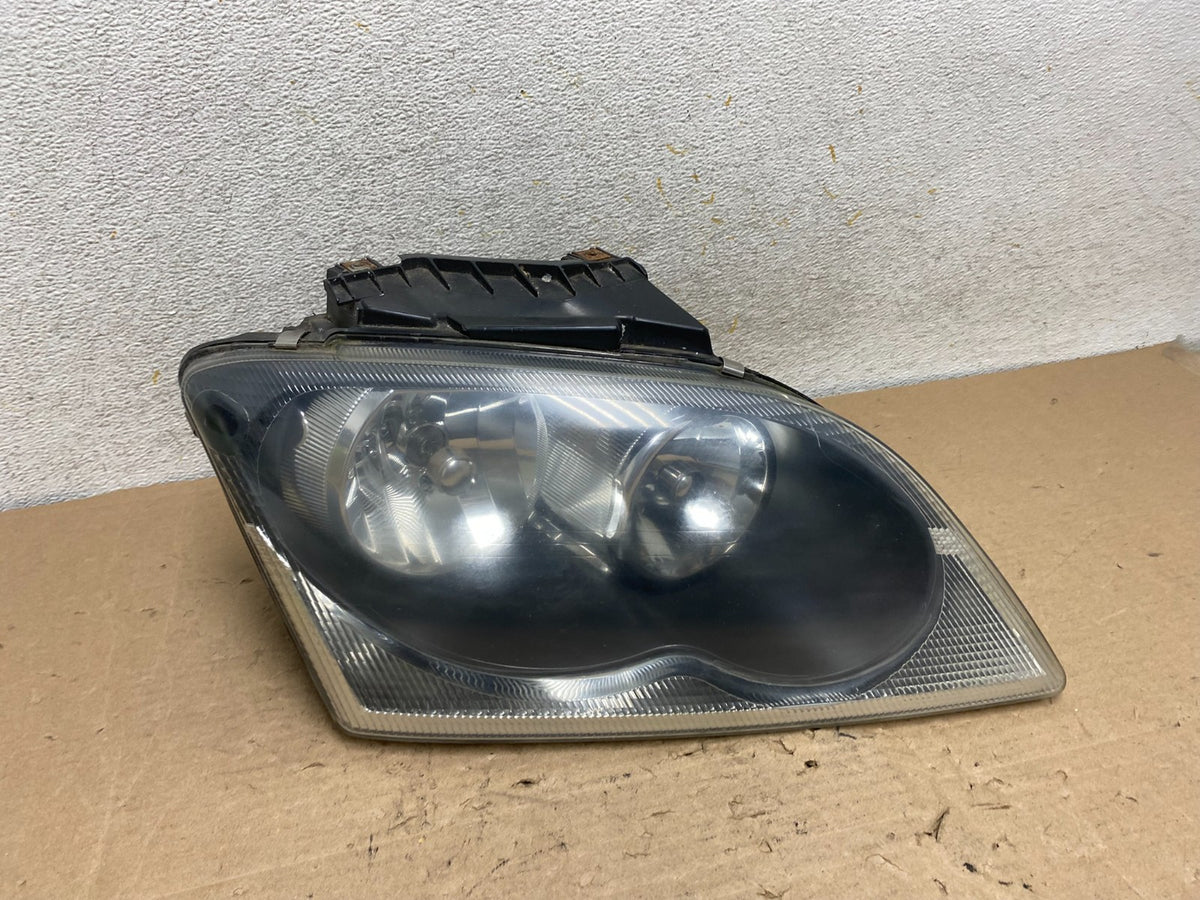 2004 to 2006 Chrysler Pacifica Headlight Right Passenger Halogen AI1029 DW0