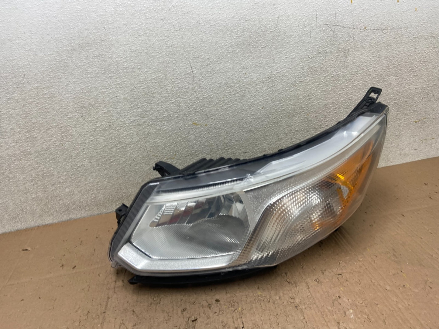 2015 2018 Chevrolet City Express Left Driver LH Side Halogen Headlight Y4937 DG0