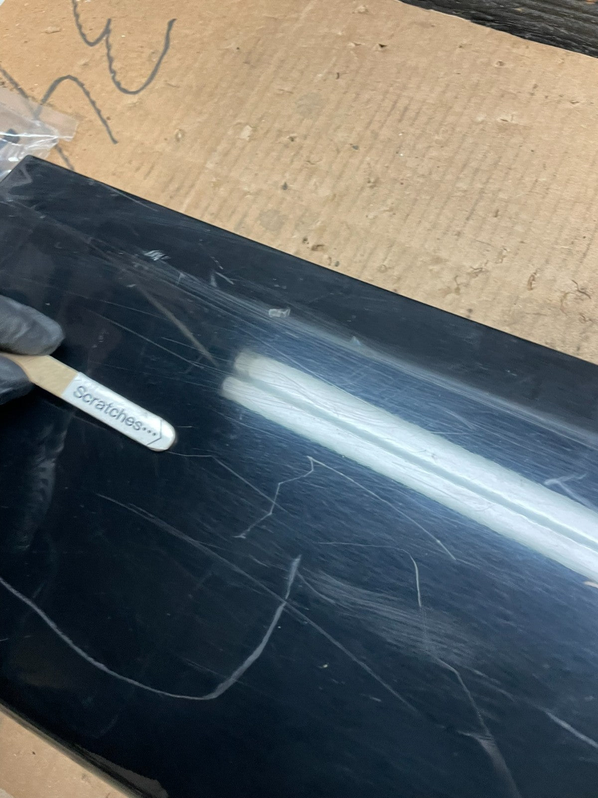 2006 to 2010 Hummer H3 Rear Right Flare Door Molding Trim OEM Y6717 DG6