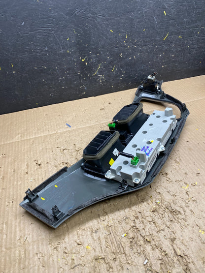 2005 to 2010 Honda Odyssey  Radio Climate Control Dash Trim Bezel V7474 DG5