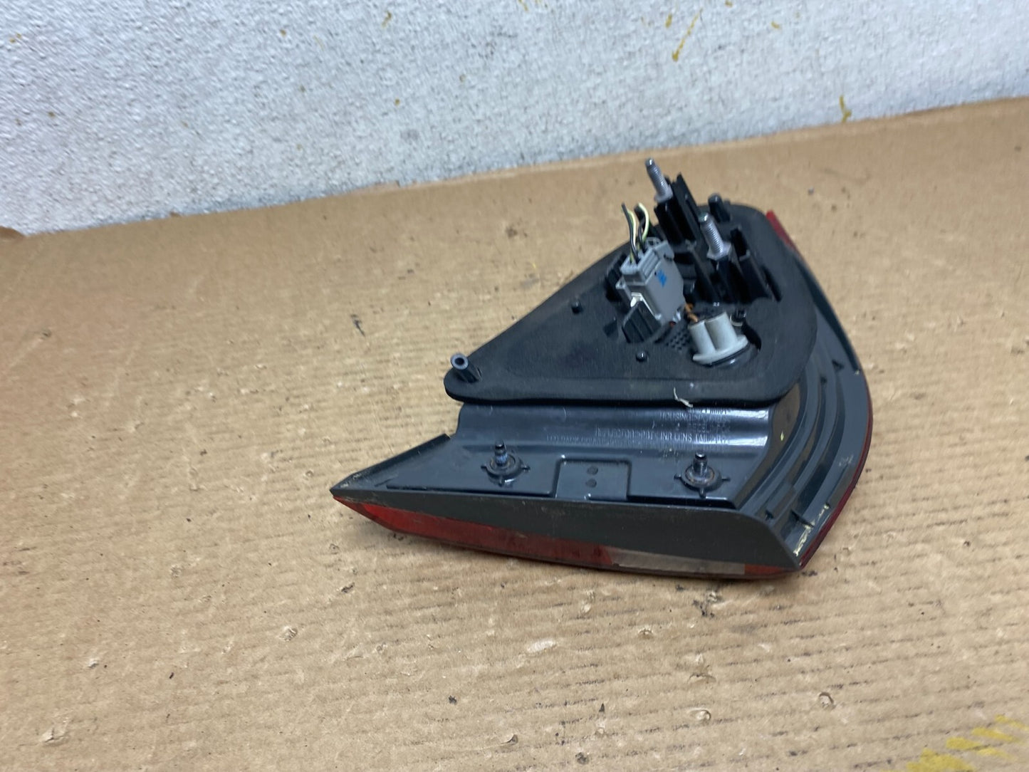 2015 to 2017 Chrysler 200 Sedan Right Passenger  Inner Tail Light Oem N9896 DW6