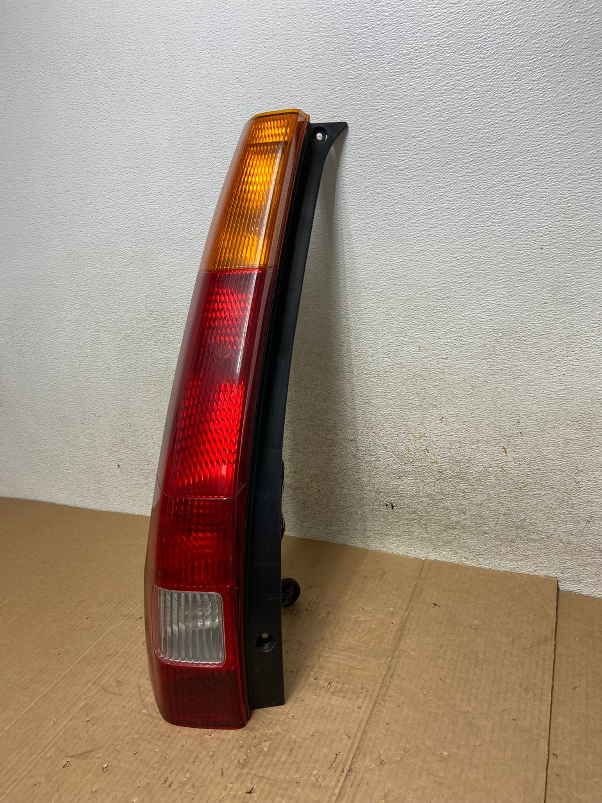 2002 2003 2004 Honda Crv Cr-v Left Driver Lh Tail Light AI4741 LK1